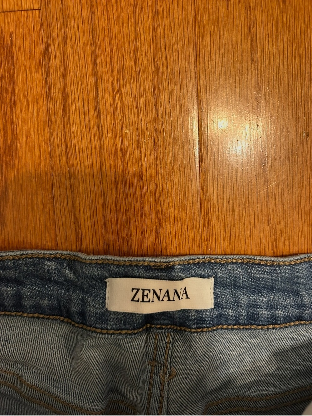 Zenana High Rise Distressed Denim Shorts Size Large Raw Hem - Picture 4 of 8